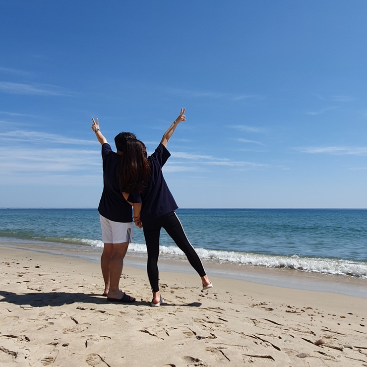  양양&속초 1박 2일 여행 Day 1 [정암해변, 청초수물회, 커버낫 커플티, 영금정, 서피비치, 엄지네 포장마차, 만석닭강정, 붉은대게 수산, 행복한 저녁식사]
