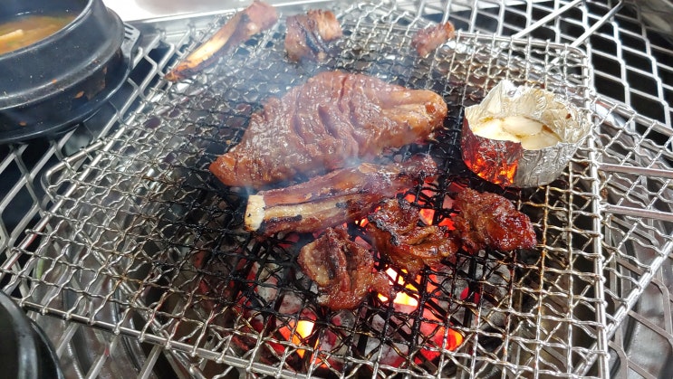  삼광 호수 갈비 40년 전통 돼지갈비맛집 찾아가니 가성비갑 잠실 석촌호수 맛집이네!