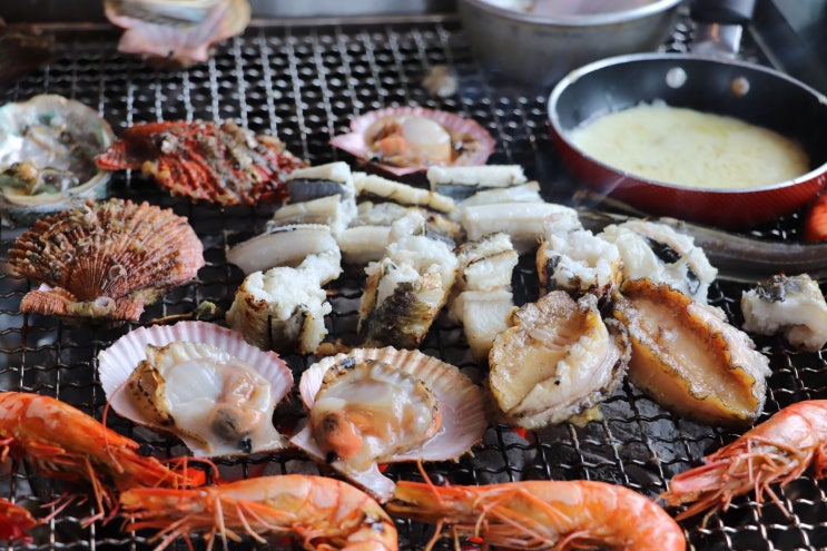  통영 조개구이 먹고 장어 먹고~~바다가들린다에서~~