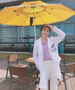 ‘의사요한’ 이경규 딸? 의사가운 입은 채 은은한 미소 ‘눈길’ - 광명지역신문 ‘의사요한’ 이경규 딸? 의사가운 입은 채 은은한 미소 ‘눈길’ - 광명지역신문