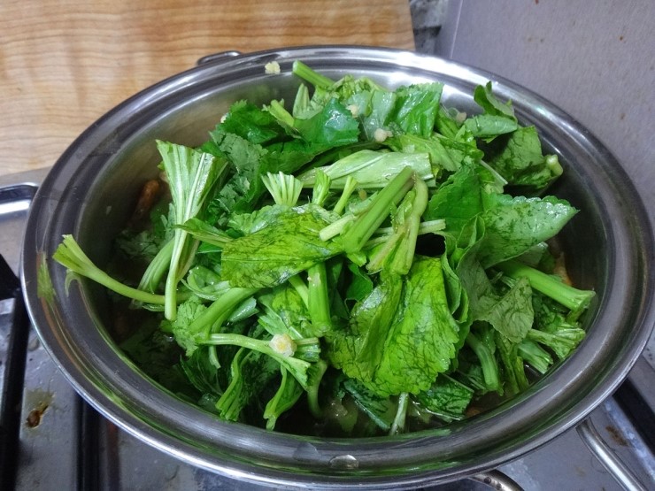  이번 토요일은 집안 정리 하는데 흘린 땀으로 대신했다.