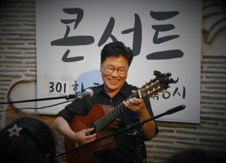  [301회] 20190727 삼청동4차원 콘서트 - 가수 임병수님 . 알렉산드로님
