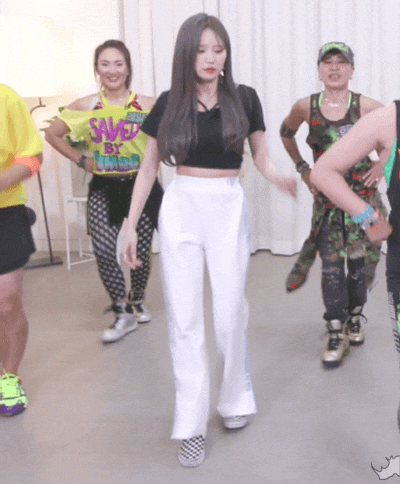  줌바댄스 송하영 프로미스나인