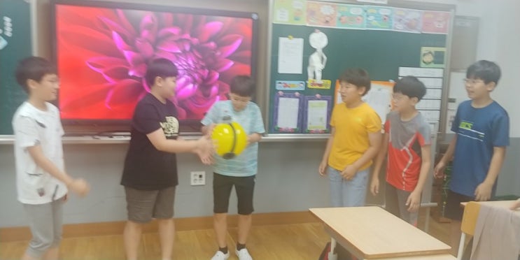  [7월 25~26: 진로:째깍째깍 풍선폭탄, 3종검사(홀란드,다중지능,MBTI로 진로검사/수학: 맛있는 수학/깨끗한 교실을 위하여 우리가 할 수 있는 일/1학기 종료]