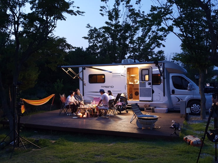  동상이몽2 윤상현&메이비 캠핑카 위네바고 캠핑카