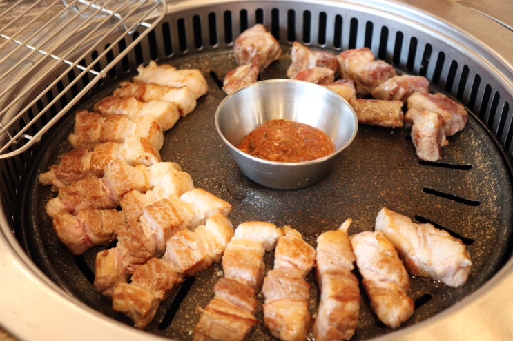  안국역맛집 :: 분위기 쩌는 고기집이 있다? 인사동 팔오삼(853)