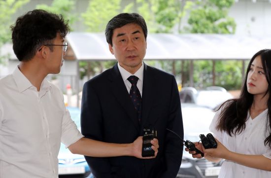  [국민일보-기사]민주당 의원들 경찰 출석…“대한민국 법 앞에 만인이 평등”