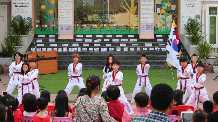  캄보디아 AGPS 경기도태권도 시범단 시범영상