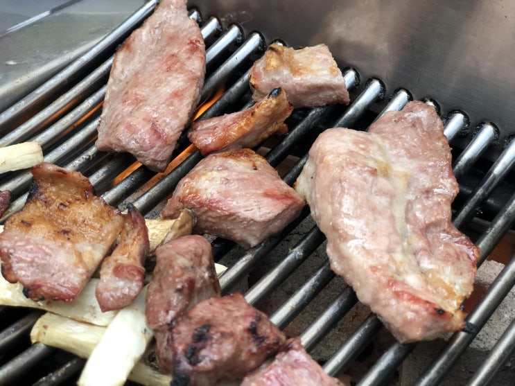  [종로 맛집 / 익선동 맛집] 미갈매기살 - 종로의 명물 갈매기살 골목! 입안 꽉 차는 도톰함이 마음에 쏙 들어 // #까만언니