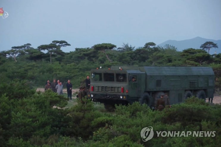  북한, KN-23 이동식발사차량(TEL) 전체사진 등등···이미지 자료