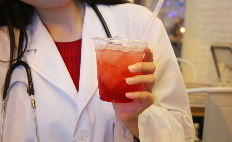 홍대칵테일 무제한, 파스타 맛집 추천! 분위기 좋은 이색술집 정신병원 닥터비 (Dr.b)