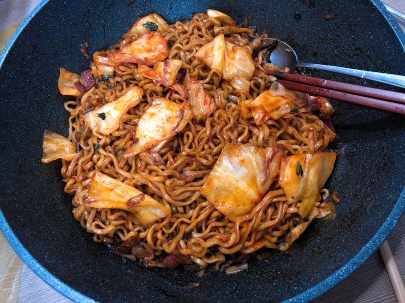 [리뷰]삼양 볶음간짬뽕 양배추랑 볶아먹으면 더 맛있어!