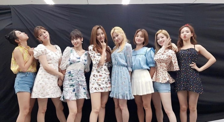  트와이스, 일본 싱글 4집 "HAPPY HAPPY" 발매기념 하이터치회