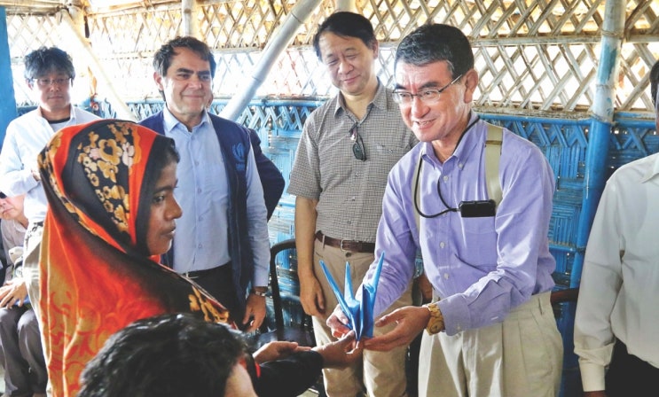방글라데시 난민에 대처하는 그들의 자세