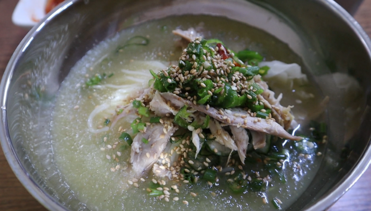  골목식당 포방터시장 홍탁집 어머니와아들 지금난리난 여름 신메뉴?! 초계국수 솔직후기 !