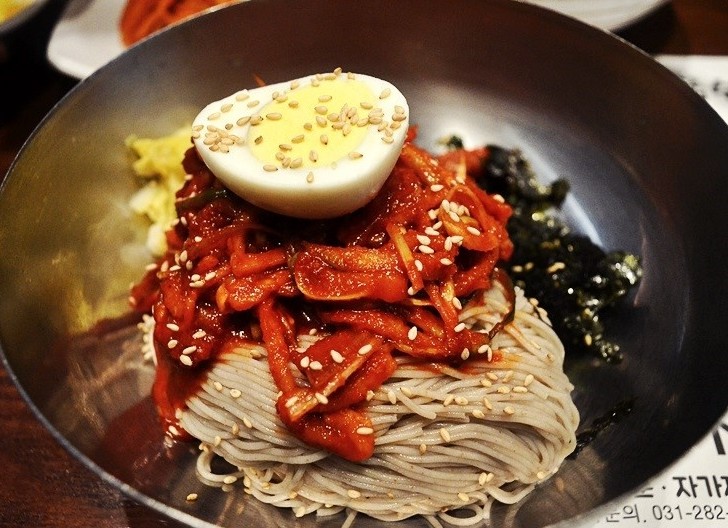  명태식혜 비빔냉면(막국수)  용인 메밀래 맛집 위치(주소),가격 정보 / 2TV 생생정보통 7월31일 7전8기 부자의탄생 방송