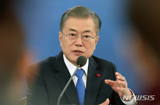  文대통령, 일정 없이 '日화이트리스트' 주시..대국민담화 검토