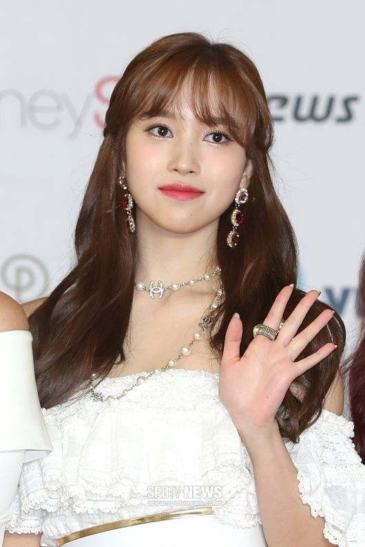  "활동 재개 아냐"…트와이스 미나, 입국→건강 회복中→응원 '봇물'