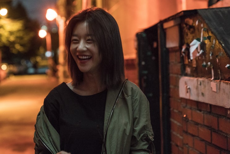 서예지, 공포영화 <암전>에서 발산하는 치명적인 180도 다른 매력.. 차가운 도도함에서 특유의 눈웃음까지!