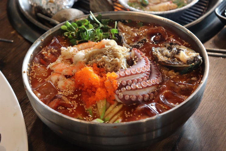  시흥 프리미엄 아울렛 맛집, 오이도 청춘조개에서 가성비 즐기자!