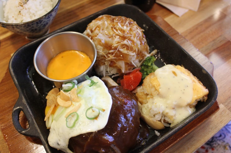 포항 시내 맛집 - 모모스테이크 에서 함박스테이크로 점심
