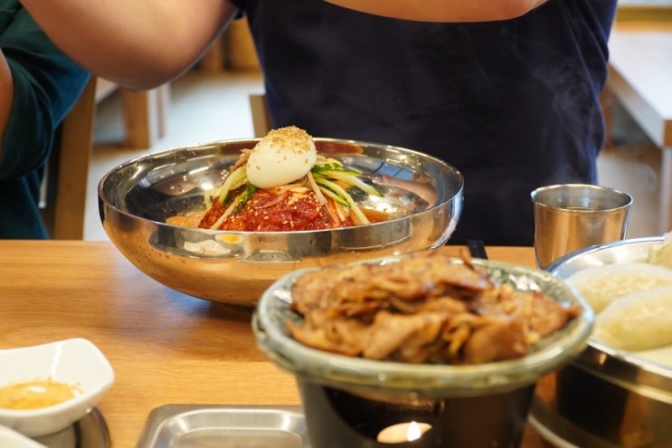  거제장평맛집 "숯불불고기가야밀면" 여름엔 밀면이 최고!