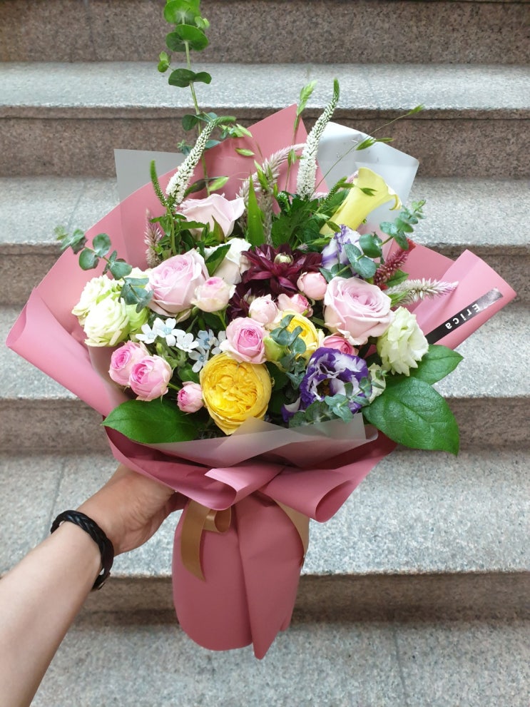  [을지로입구꽃집, 명동꽃집] 이른 아침 부영빌딩으로 배송간 예쁜 꽃다발