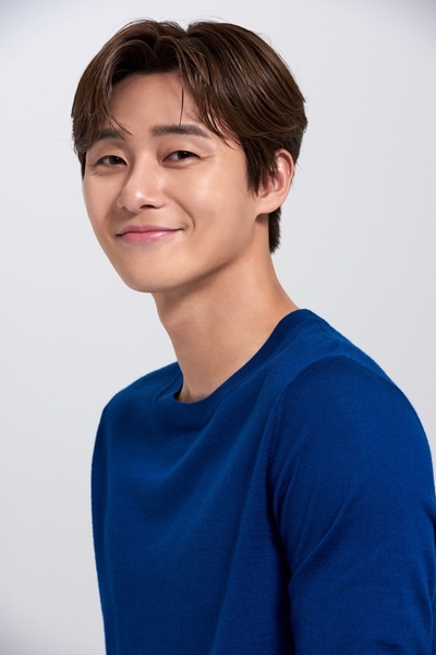 [박서준 스타톡] 사자의 주연 박서준 "나이에 맞는 역할 찾아가는 게 숙제죠"