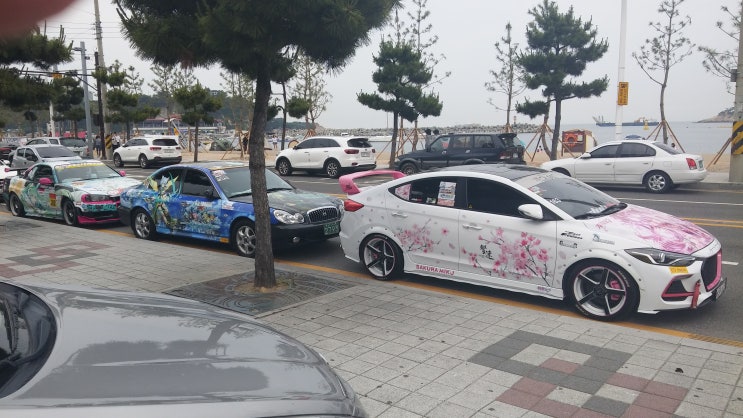  어느 해수욕장에 출몰한 이타샤 부대
