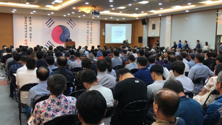 새벽 북한이 미확인 발사체를 수발 발사했습니다. 