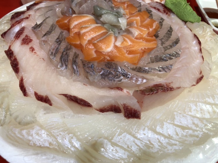  비 오는 날 회 + 소주