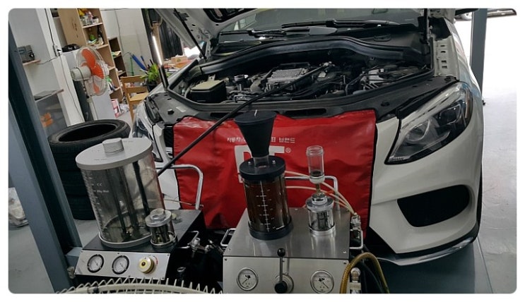  BENZ GLE350d 디젤차 합성엔진오일교환 디테일링오일교환시공 잔유제거오일샤워.부천 벤츠합성엔진오일교환 전문점 부영수퍼카