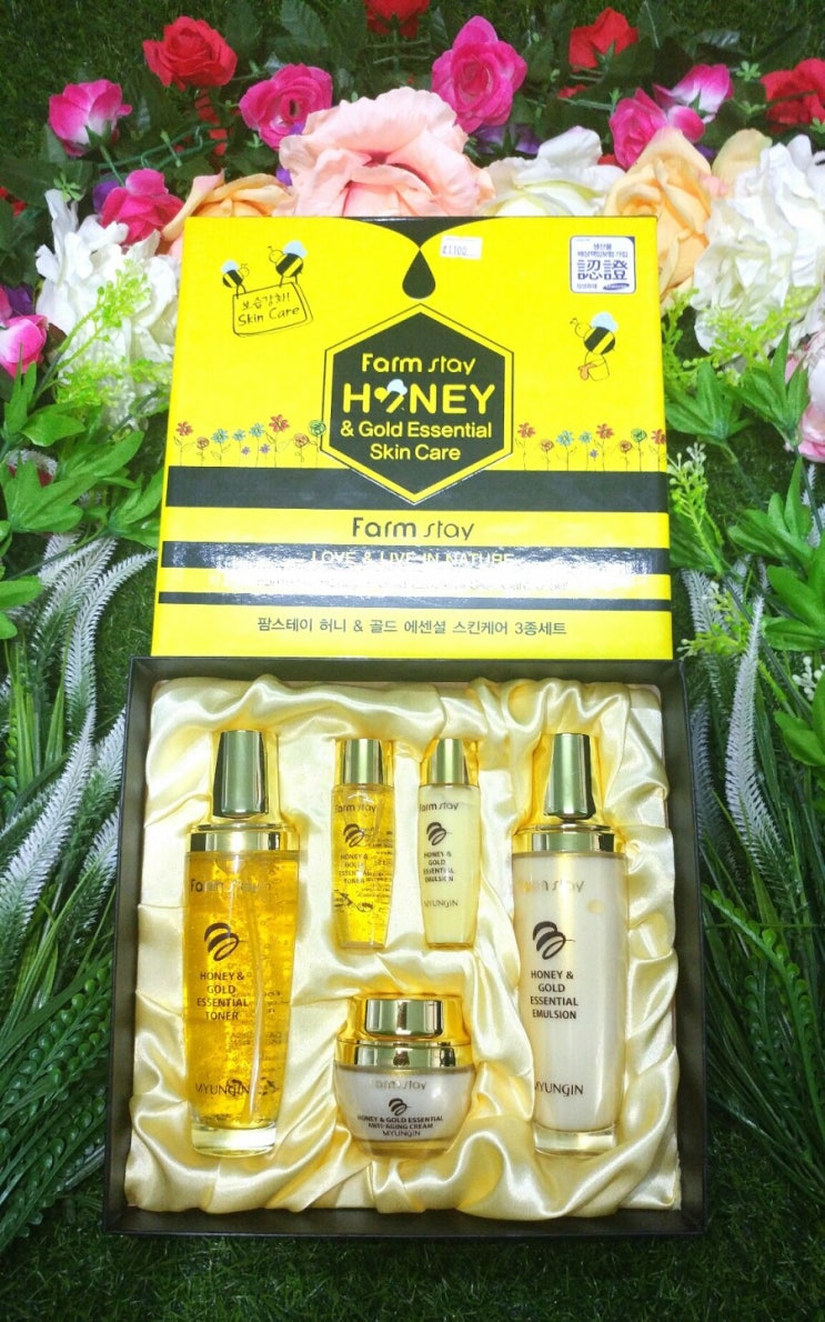  <FARM STAY> Hàn Quốc set3 (Honey & Gold Essential Skin care 3Set)