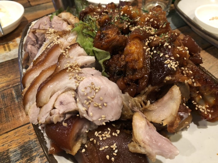  매운 족발 맛집 성수동 - 권식족발
