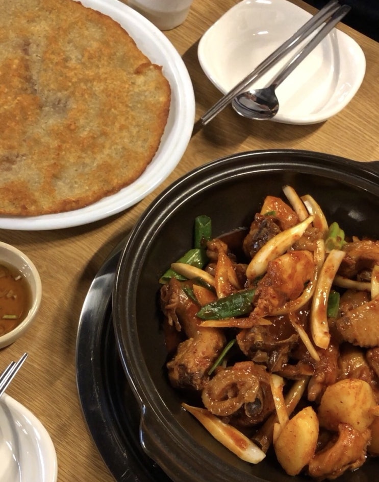  공덕 맛집 뫼촌에서 닭볶음탕에 감자전