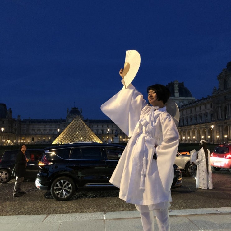  순백의 만찬 Le Dîner en Blanc Paris 2019 ㅡ 나의 두 번째 디네 앙 블랑 파리. 혼란하다 혼란해. (+ 남자 한복 도포!)
