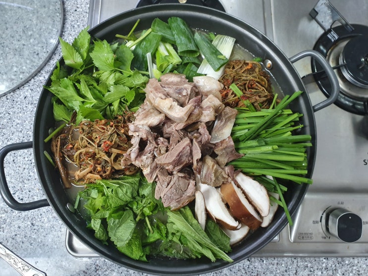  여름 보양식 토사자/눈개승마/염소 전골 만들기