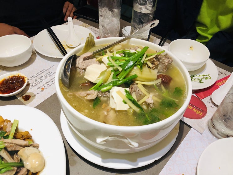 [D+116 베트남 1년살기] 호치민 맛집 찾기: 1군 북경요리 전문 식당 "Tan Hai Van" ("탄하이반")