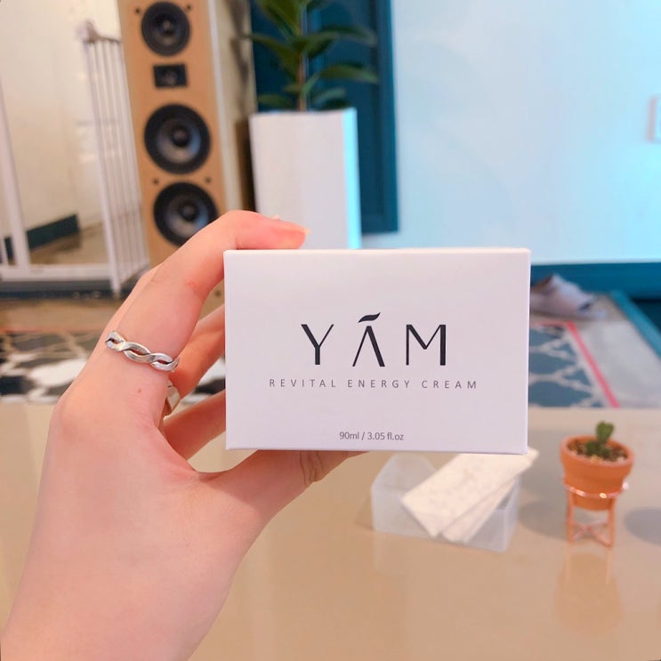  얌스킨 얌 리바이탈 에너지크림 산뜻하고 촉촉하게 :)
