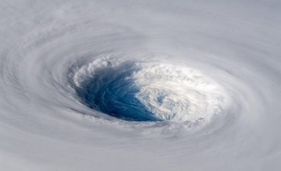 8호태풍 "프란시스코" 한반도 관통예상