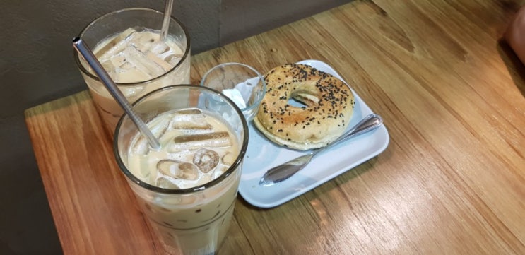 조용하니까 더 좋은 치앙마이 카페 아카아마커피 AKHA AMA COFFEE