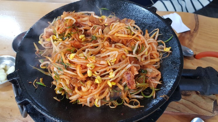 용이식당 : 서귀포 두루치기 맛집