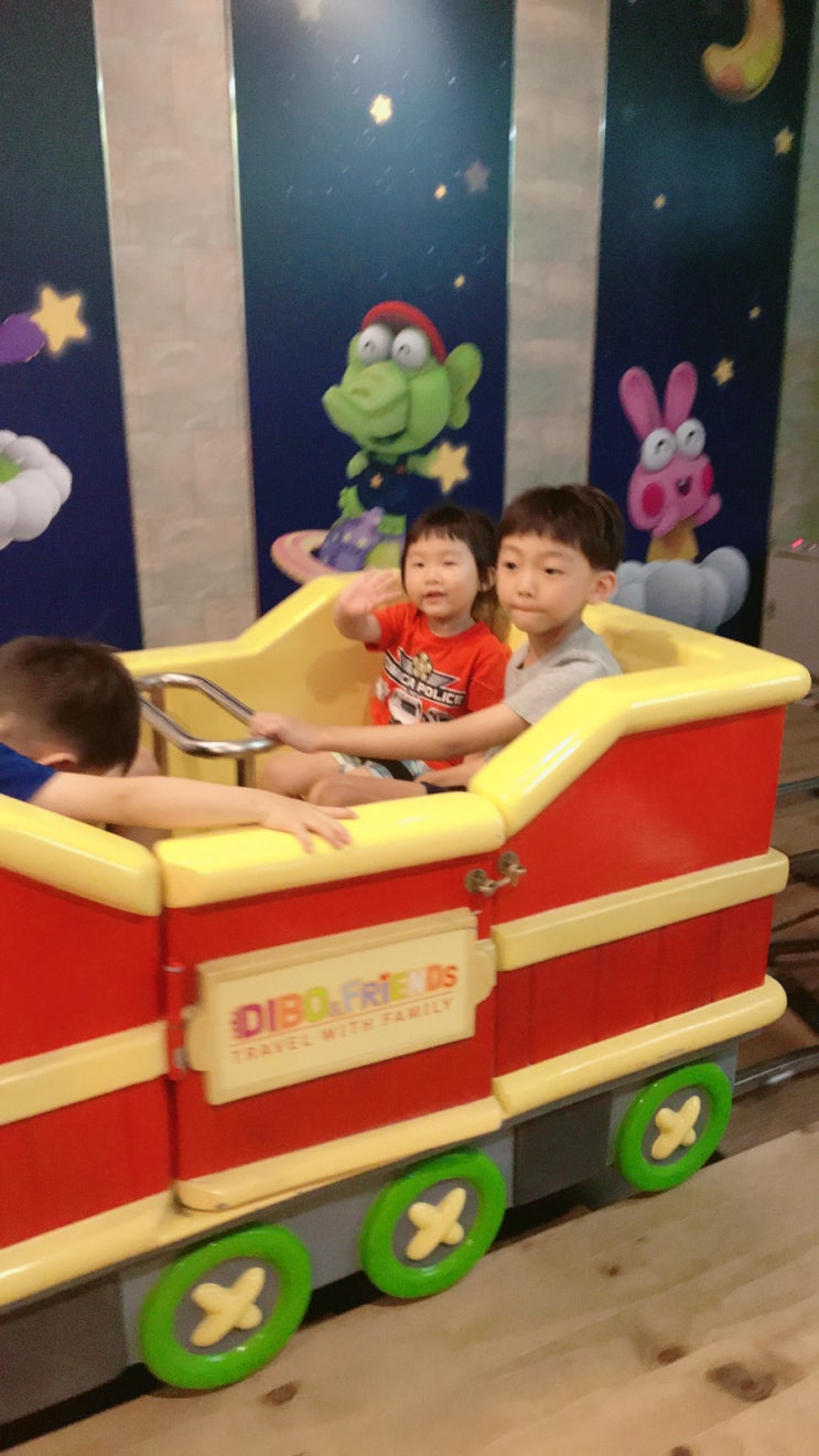  190802 원남매 여름방학 - 더우니까 실내에서 ㅋㅋㅋ 그러나 시원하지 않았다는게 반전  ㅋㅋㅋㅋㅋ in 디보빌리지 노원점
