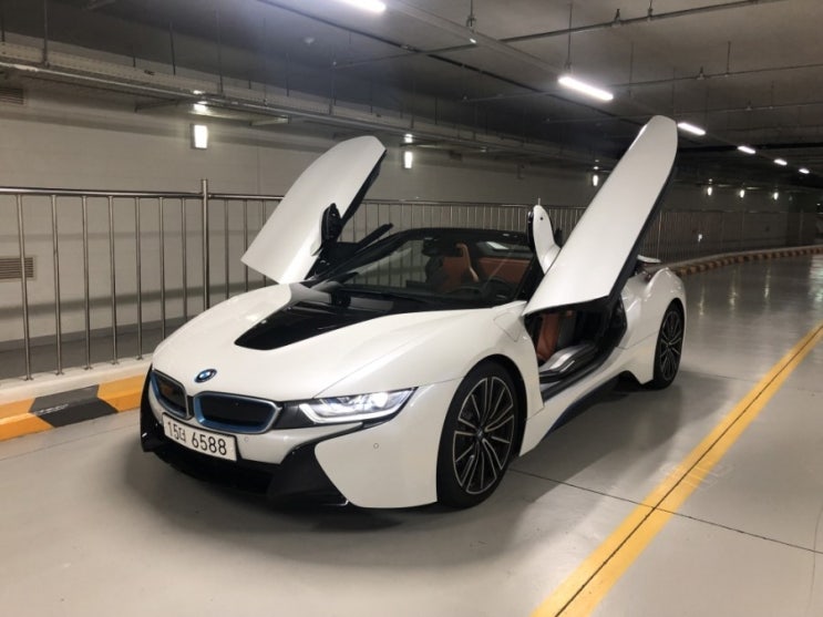  4대의 BMW 간략 시승기! 330i, 롤스로이스 던, i8 로드스터, i3 