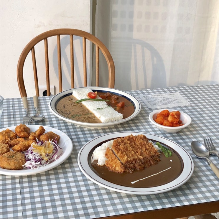  수원 행리단길 맛집 모나미 카레 필수코스로 추천!
