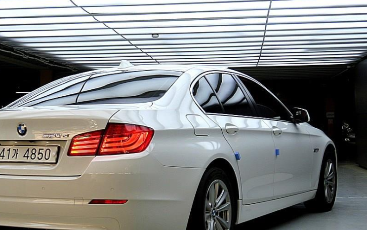  [BMW] 뉴5-SERIES 520D 세단 중고차 오래기다리셨습니다.