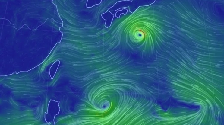 태풍 둘 중 하나는 한반도, 하나의 행방은?