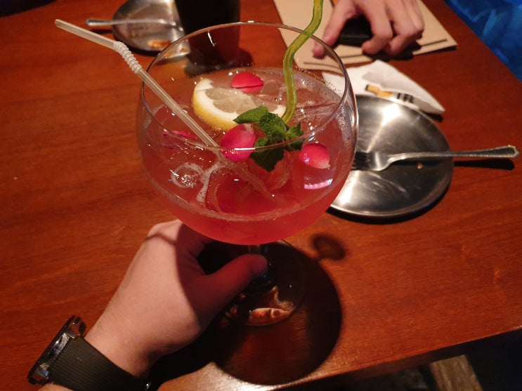  청주 간맥할 만한 곳/ 청주 분위기 좋은 술집/성안길 매드테이블스/ 수곡동 홍치킨