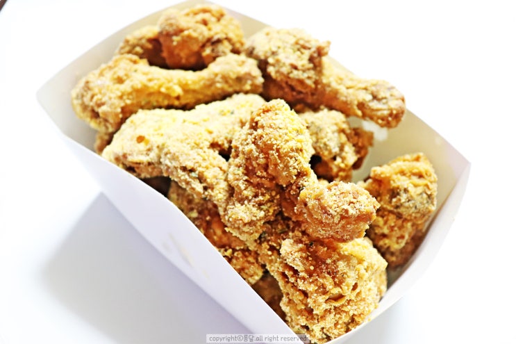  멕시카나 두마리치킨 허니벌꿀+눈꽃치즈 꿀조합이네