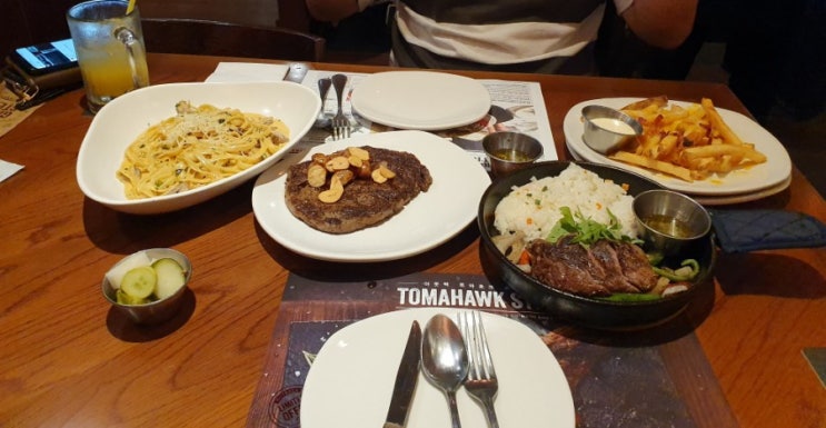  [광주 맛집] 아웃백 스테이크하우스  상무점(갈릭립아이,서로인스테이크라이스,투움바파스타)